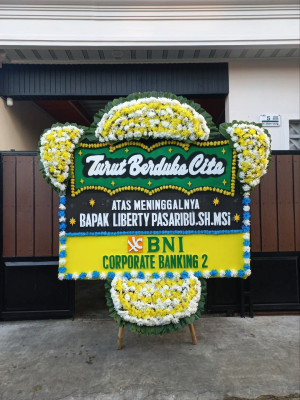Papan Bunga Duka di Panei